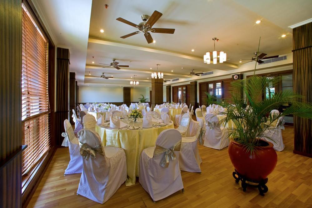New Kuta Hotel อูลูวาตู ภายนอก รูปภาพ